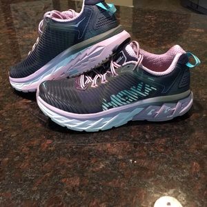 Hoka one one running shoes new without tags 8.5